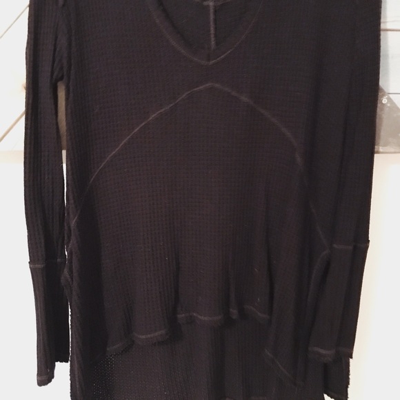 Free People black thermal top - Picture 3 of 4